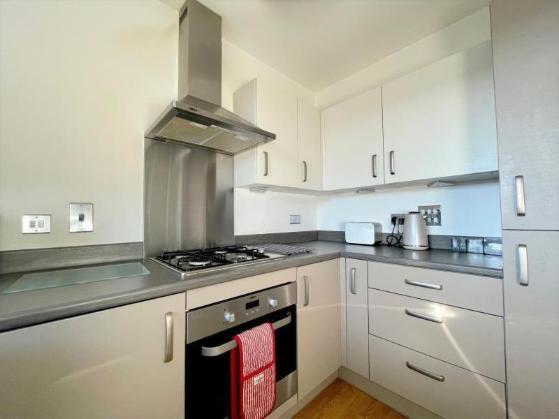 Classy Campbell Park Apartment, Balcony & Free Parking Milton Keynes Luaran gambar