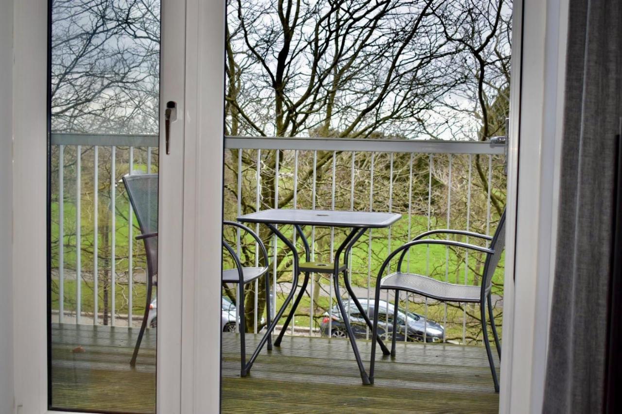 Classy Campbell Park Apartment, Balcony & Free Parking Milton Keynes Luaran gambar
