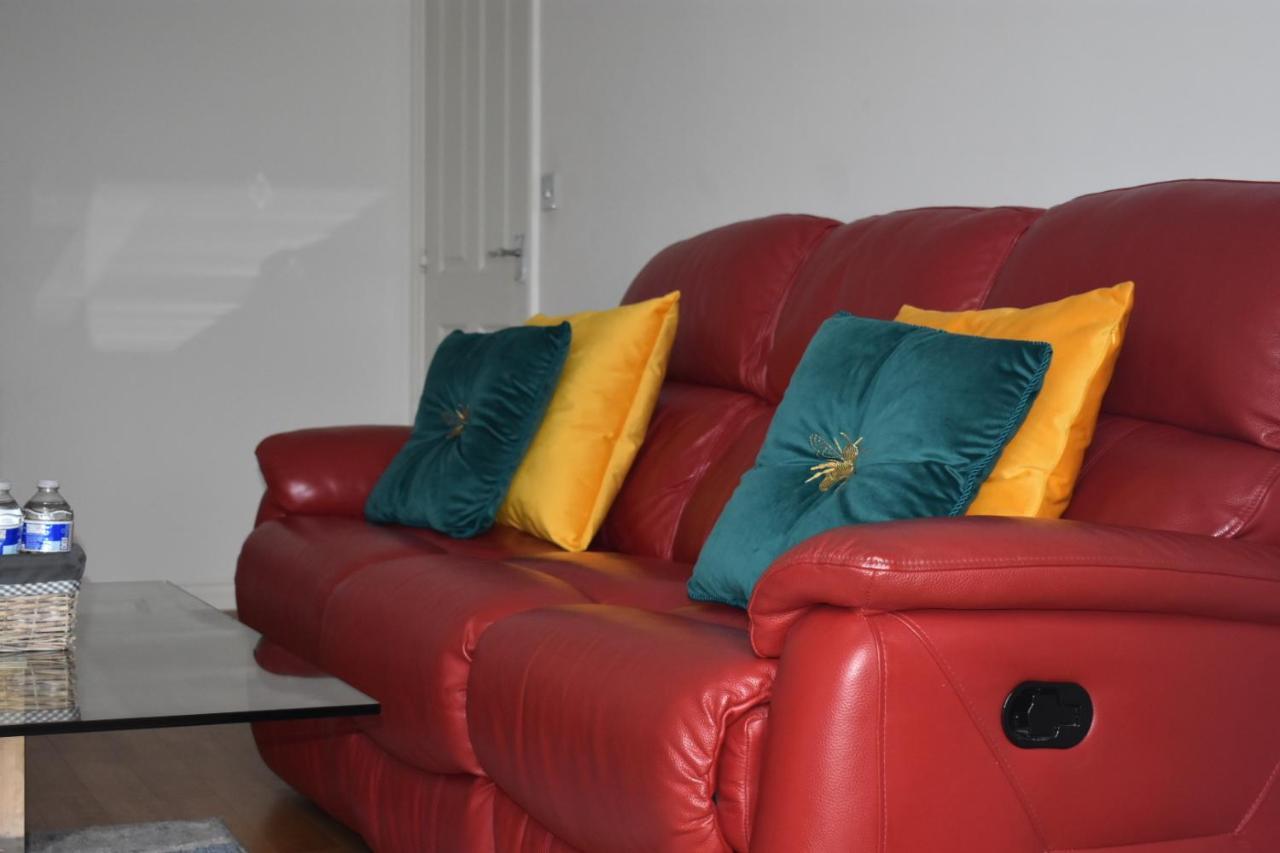 Classy Campbell Park Apartment, Balcony & Free Parking Milton Keynes Luaran gambar